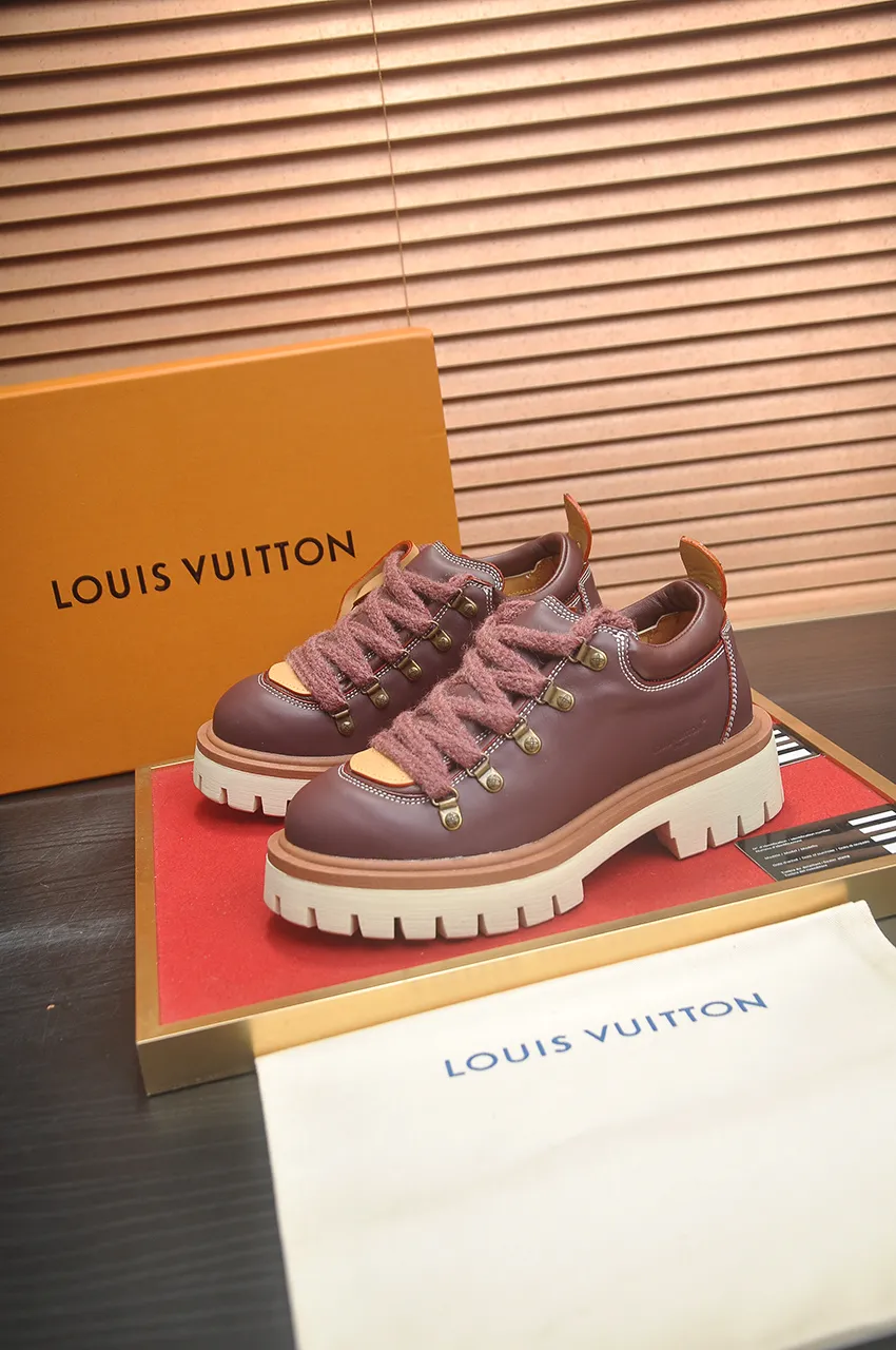 Men's shoes 💰660💶 LV Louis Vuitton 2025 autumn and winter new couple's new style, the original version is developed one to one, retro fashion, handsome and cool mountaineering derby shoes are out of stock 👍 💎 Material: imported first-layer cowhide 💎 Lining: imported lambskin 💎 Outsole: original molded TR non-slip sole 💎 Bottom height: 3.5cm 💎 Shoe size: 35-45 for both men and women